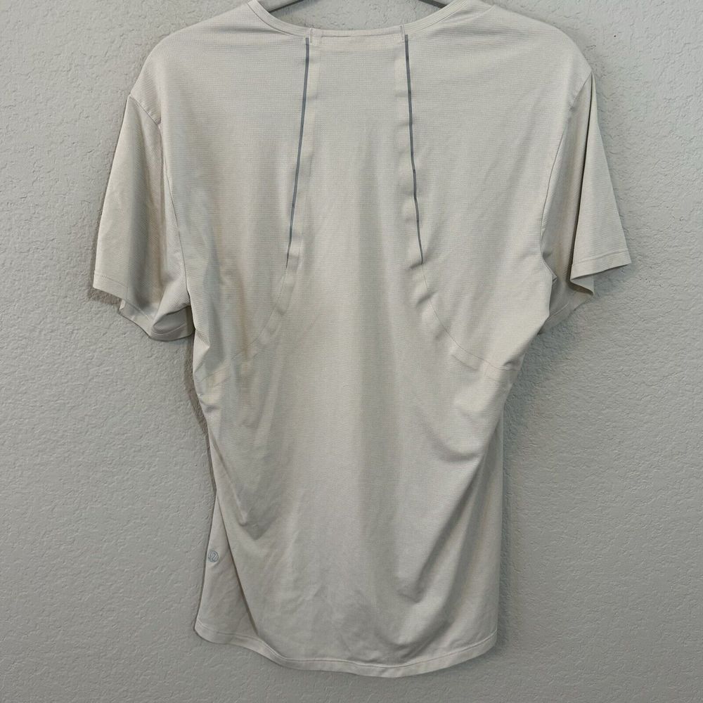 Lululemon Shirt Adult Medium Beige All Terrain Short Sleeve Active Gym Mens M - Picture 5 of 5